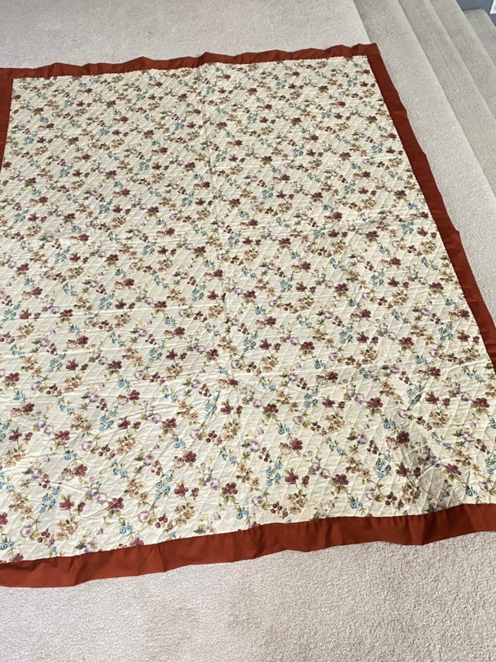 Lap Quilt and or Toddler Bed Quilt Rose Design Approx 60x45 this is approx.